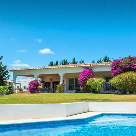 Villa Exclusive Secluded With Private Pool Hot Tub & Bbq -7 Minutes From Marbella